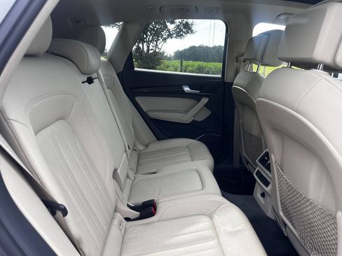 Used 2018 Audi Q5 2.0T Premium Plus w/ Premium Plus Package AWD/4WD image 35