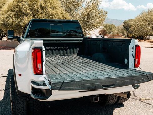 Used 2023 GMC Sierra 3500 Denali w/ Denali Ultimate Package AWD/4WD image 50
