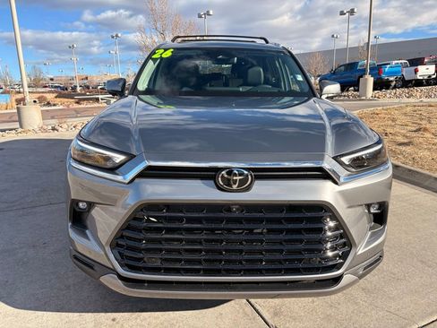 Used 2026 Toyota Grand Highlander Platinum image 2