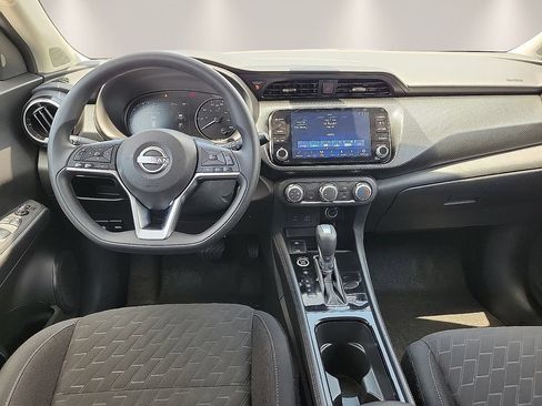 Used 2023 Nissan Kicks SV FWD image 10