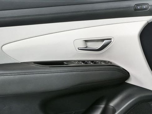 Used 2025 Hyundai Tucson Limited AWD/4WD image 6