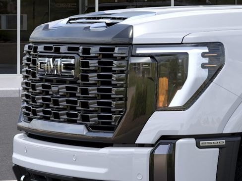 New 2026 GMC Sierra 2500 Denali Ultimate w/ LPO, Black Badging Package AWD/4WD image 13