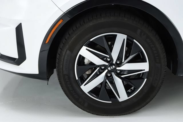 Used 2021 Kia Sorento S FWD image 7