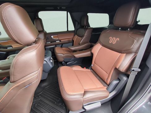 Used 2025 Ford Expedition King Ranch AWD/4WD image 10