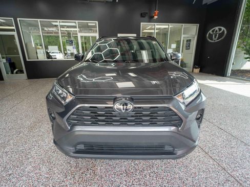 Used 2021 Toyota RAV4 XLE w/ Convenience Package AWD/4WD image 6