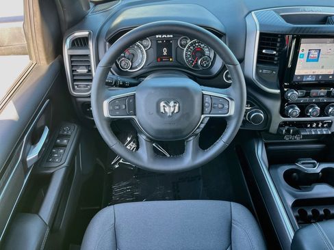 Used 2025 RAM 1500 Big Horn AWD/4WD image 21