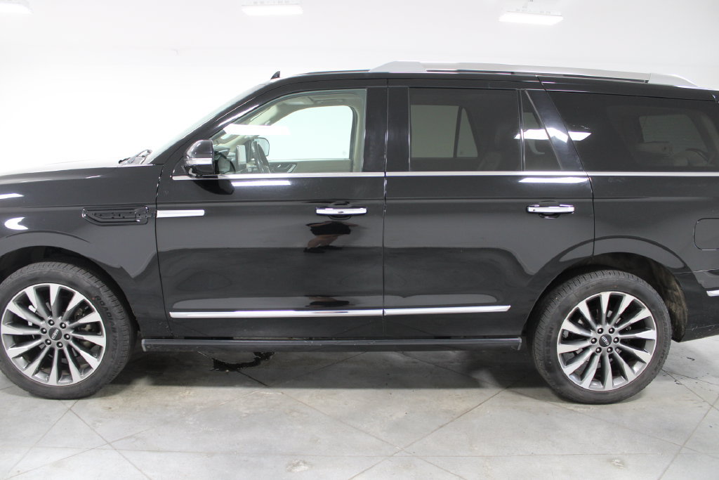 Used 2018 Lincoln Navigator Select RWD image 6