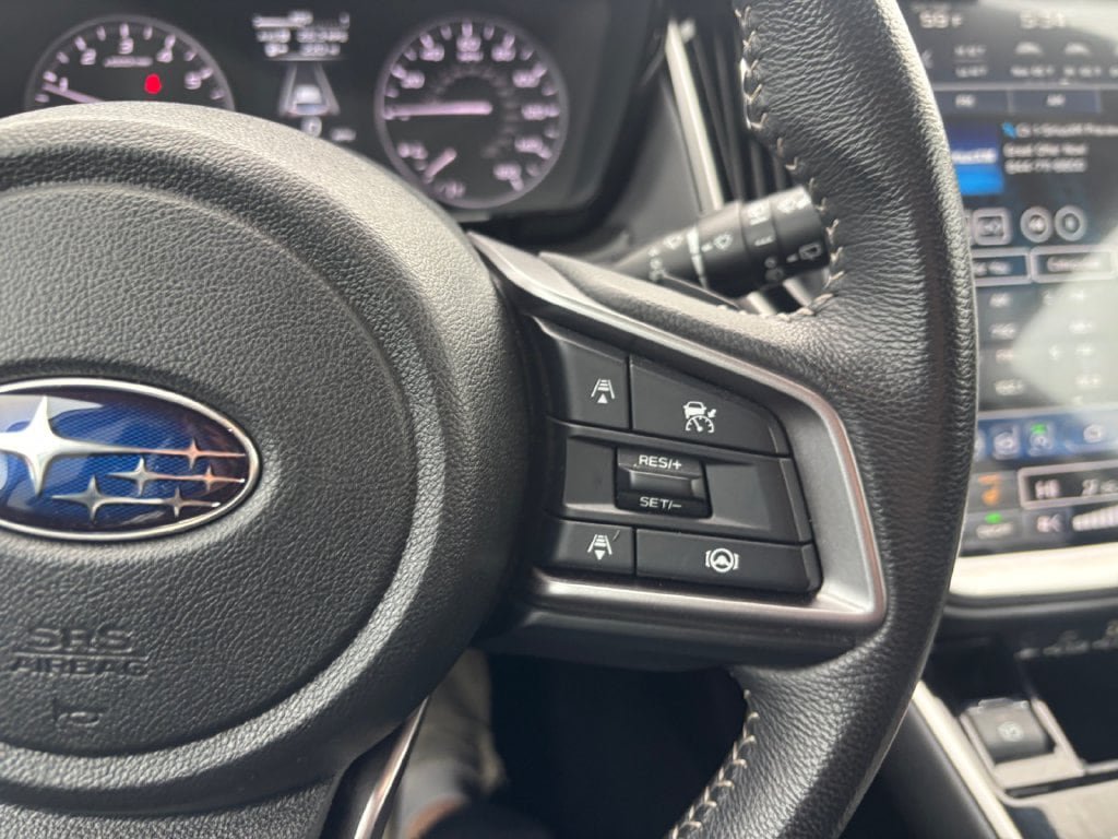 Used 2025 Subaru Outback Premium AWD/4WD image 19