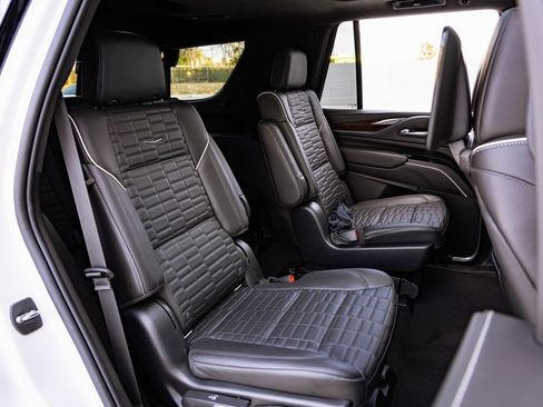 Used 2021 Cadillac Escalade Sport Platinum image 27