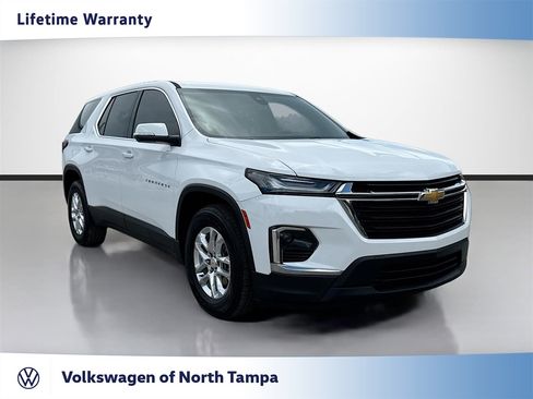 Used 2022 Chevrolet Traverse LS w/ LPO, Cargo Package FWD image 1