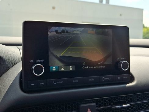 Used 2025 Honda HR-V LX image 17