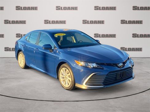 Used 2023 Toyota Camry LE image 7