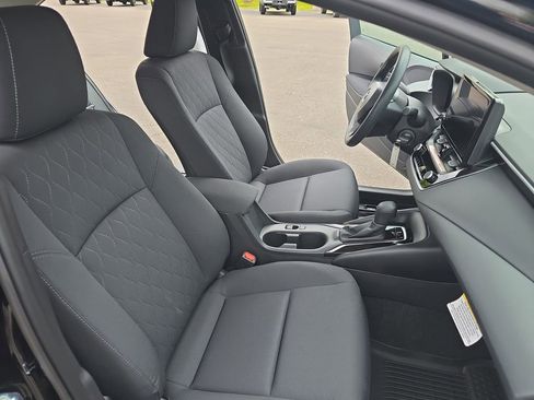 Used 2026 Toyota Corolla LE FWD image 12