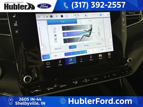 Used 2023 Jeep Wagoneer L Series II AWD/4WD image 19