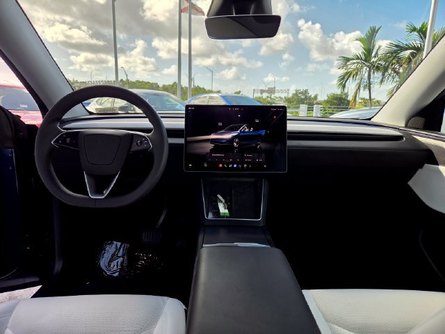 Used 2026 Tesla Model Y Long Range RWD image 25