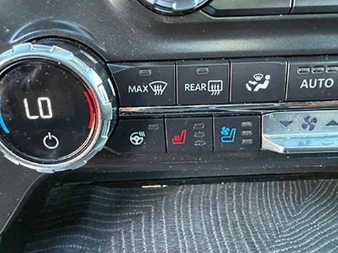 Used 2021 Ford F150 Platinum AWD/4WD image 23