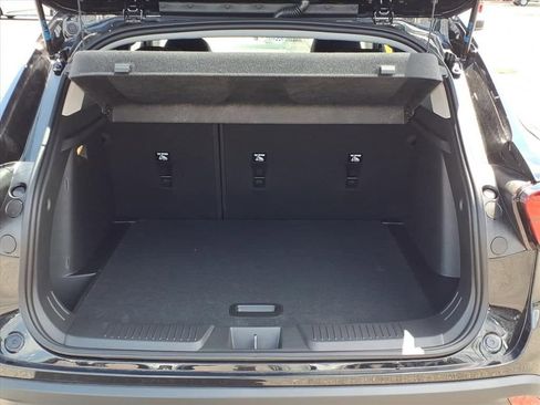 New 2026 Chevrolet Trax LT image 8