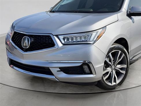 Used 2019 Acura MDX w/ Advance & Entertainment Pkg FWD image 4