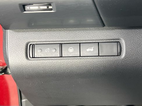 Used 2023 Nissan Pathfinder SL w/ Black Appearance Package AWD/4WD image 10