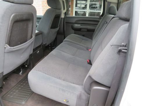 Used 2007 GMC Sierra 1500 SLE w/ Texas Edition RWD image 18