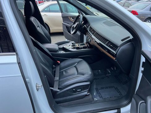Used 2017 Audi Q7 2.0T Premium AWD/4WD image 30