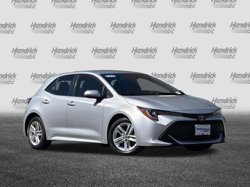 Used 2020 Toyota Corolla SE image 2