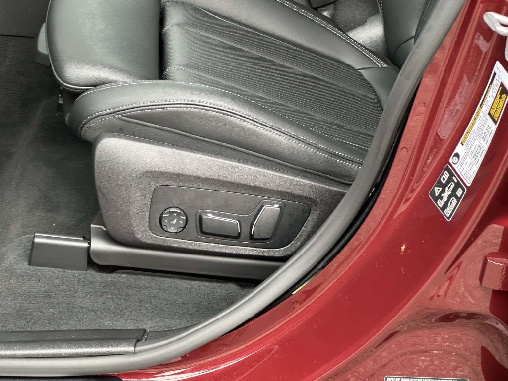 Used 2025 BMW X4 M40i w/ Premium Package AWD/4WD image 16