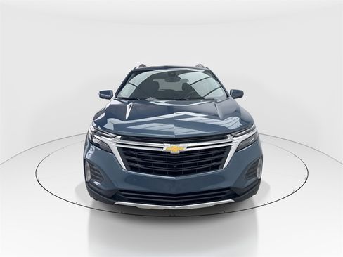 Used 2024 Chevrolet Equinox LT image 3