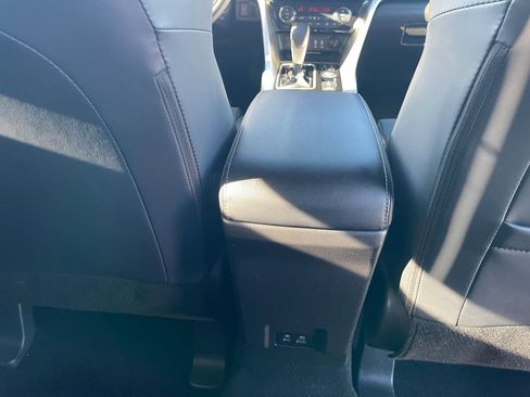 Used 2025 Mitsubishi Eclipse Cross Black Edition image 27