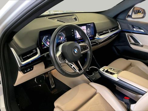 Used 2025 BMW X1 xDrive28i AWD/4WD image 16