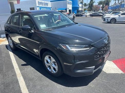 Used 2024 Honda HR-V LX image 3