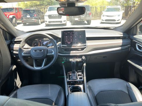 Certified 2024 Jeep Compass Trailhawk AWD/4WD image 33