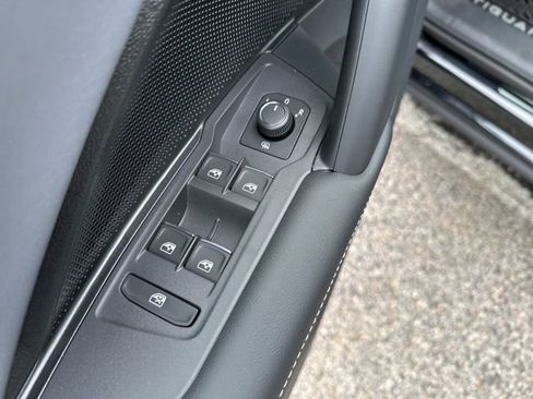 New 2026 Volkswagen Tiguan SE R-Line image 14