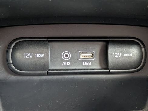 Used 2019 Kia Sorento LX w/ LX Convenience Package image 28