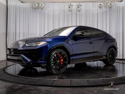 Used 2024 Lamborghini Urus S AWD/4WD image 5
