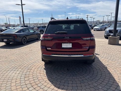 Used 2023 Jeep Grand Cherokee Limited image 6