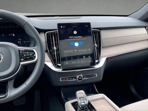 New 2026 Volvo XC90 T8 Plus w/ Protection Package Premier AWD/4WD image 7