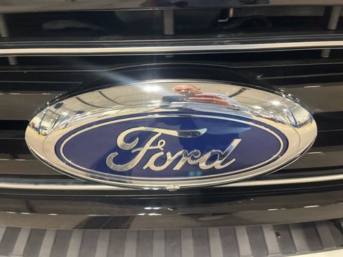 Used 2025 Ford F250 Platinum image 43