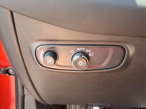 Used 2024 Chevrolet Equinox RS w/ RS Leather Package FWD image 17
