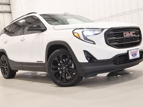 Used 2019 GMC Terrain SLT w/ Preferred Package image 39