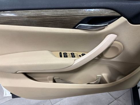 Used 2015 BMW X1 sDrive28i image 18
