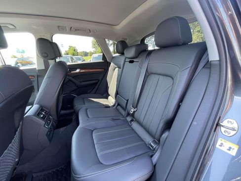 Certified 2023 Audi Q5 2.0T Premium w/ Convenience Package AWD/4WD image 13
