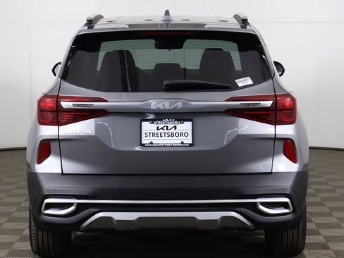 Used 2023 Kia Seltos S w/ Navigation Package AWD/4WD image 12