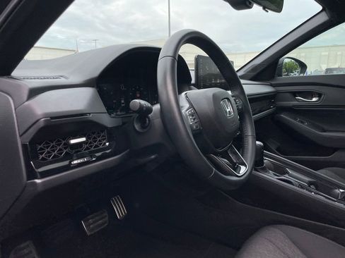 Certified 2025 Honda Accord Sport image 27