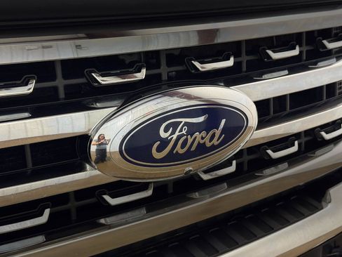 Used 2024 Ford F250 Lariat w/ Lariat Ultimate Package AWD/4WD image 79