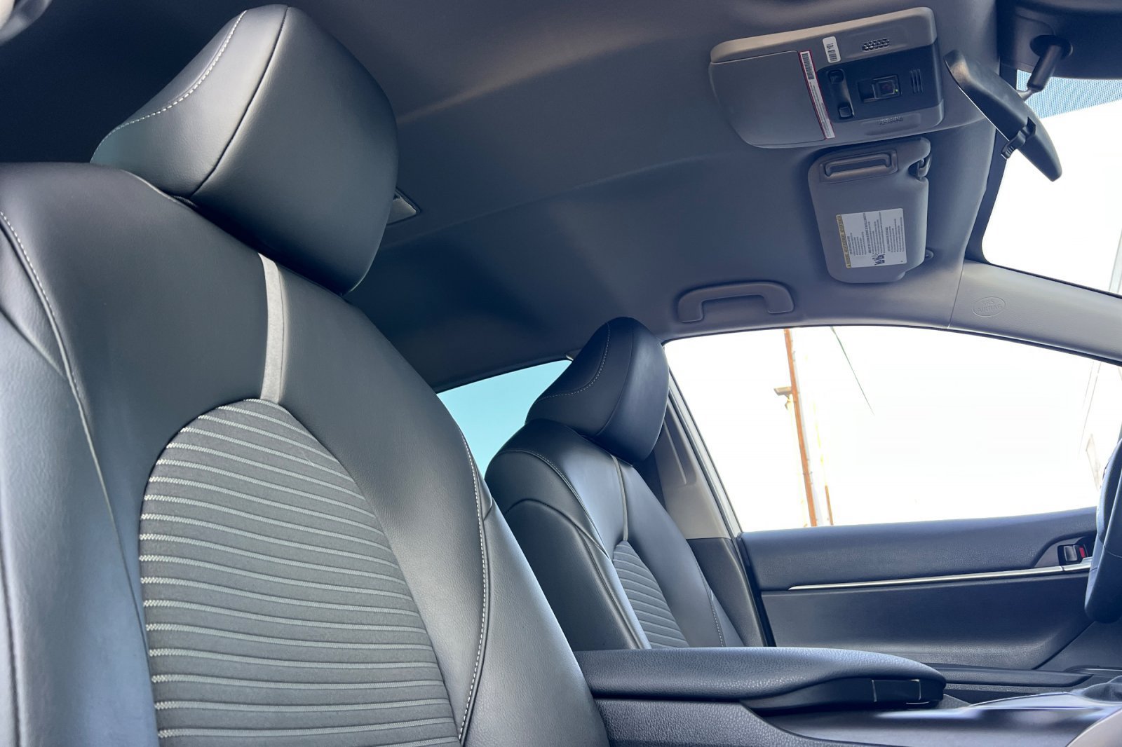 Certified 2022 Toyota Camry SE FWD image 16