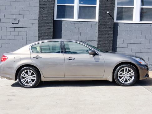 Used 2013 INFINITI G37 x Sedan w/ Premium Pkg AWD/4WD image 6