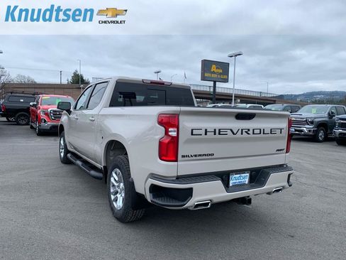Used 2026 Chevrolet Silverado 1500 RST AWD/4WD image 5