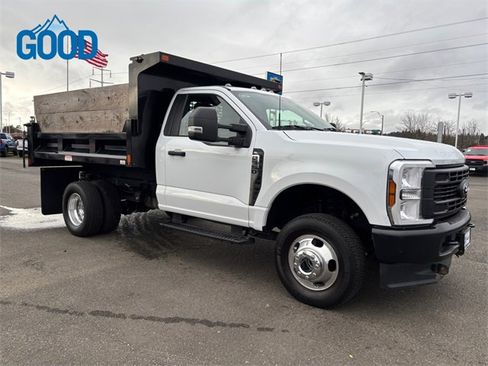 Used 2024 Ford F350 XL w/ Snow Plow Prep Package image 16