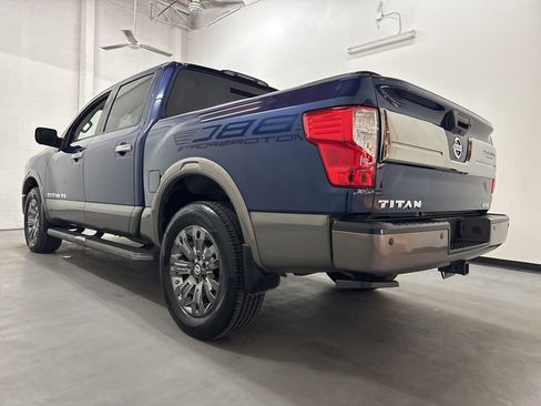 Used 2018 Nissan Titan Platinum Reserve AWD/4WD image 14
